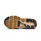 Nike Vomero 5 Gs Zapatillas - Blanco/Gris/Oro