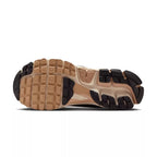 Nike W Vomero 5 Zapatillas - Beige/Marrón