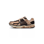 Nike W Vomero 5 Zapatillas - Beige/Marrón