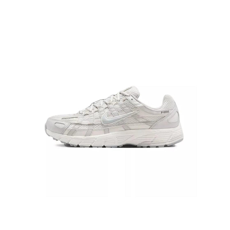 Baskets Nike Wms P-6000 Se - Beige, Blanc, Gris.