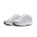 Baskets Nike Wms P-6000 - Blanc/Argent/Gris