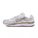 Baskets Nike Wms P-6000 - Blanc/Gris/Bordeaux