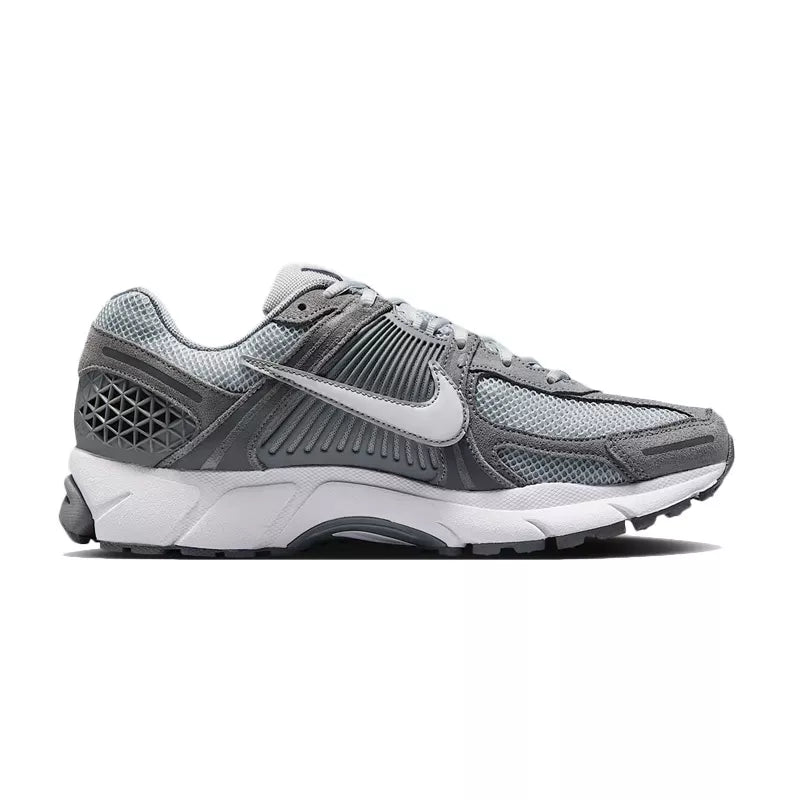 Baskets Nike Zoom Vomero 5 - Gris Et Blanc