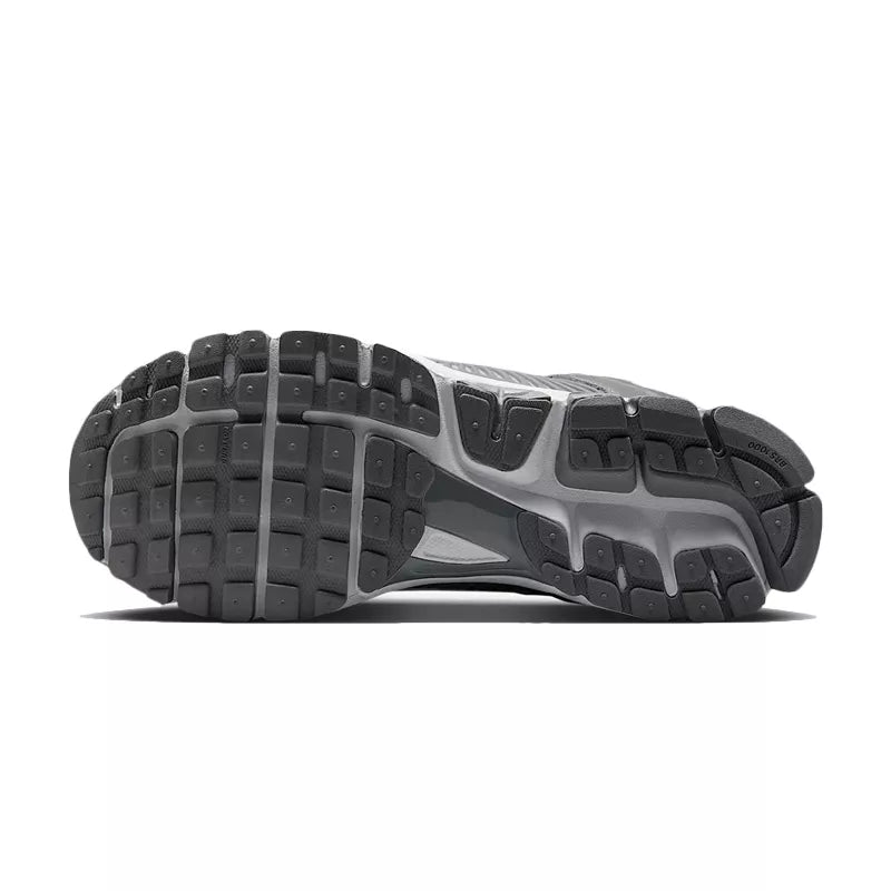 Baskets Nike Zoom Vomero 5 - Gris Et Blanc