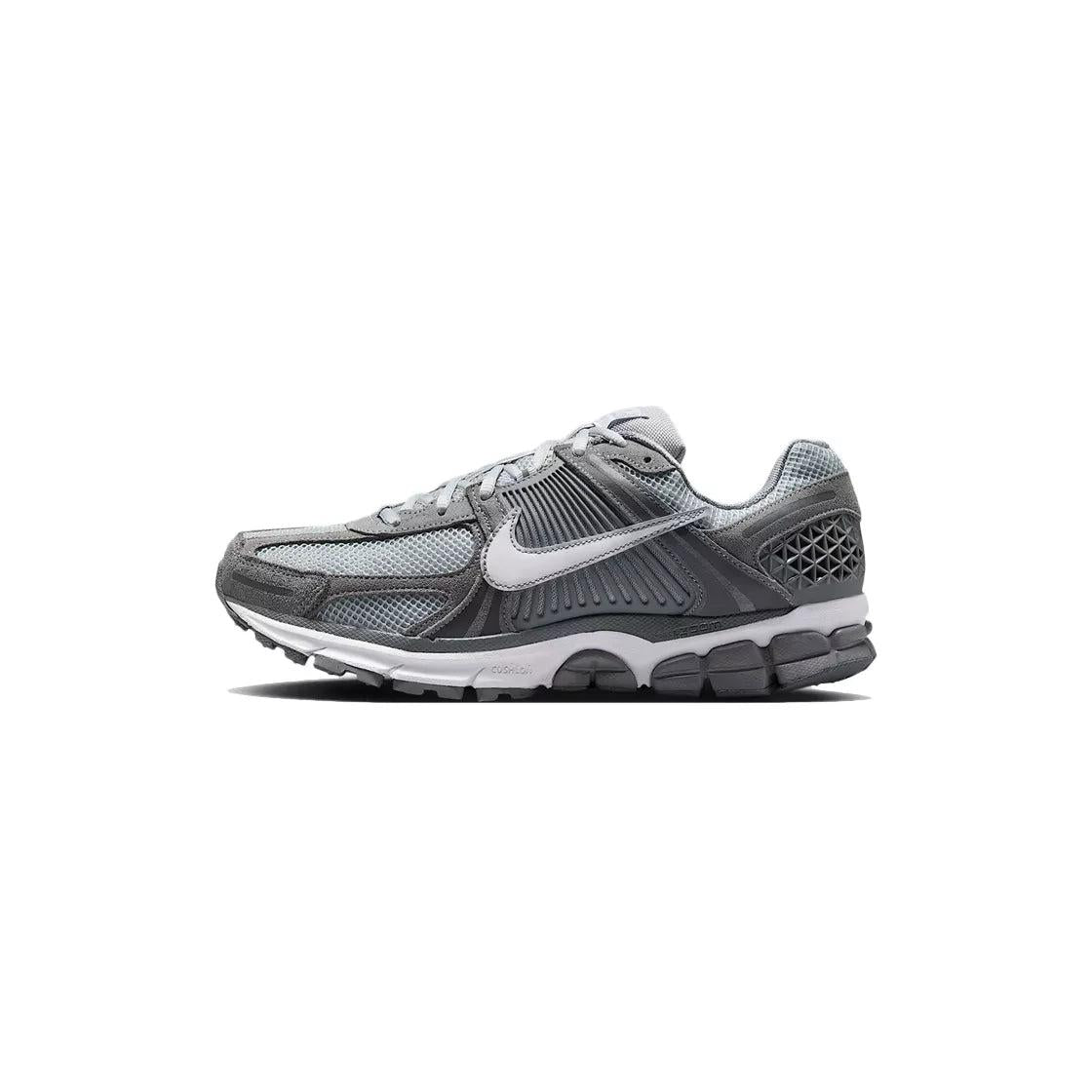 Baskets Nike Zoom Vomero 5 - Gris Et Blanc