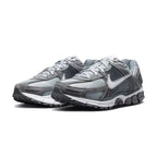 Baskets Nike Zoom Vomero 5 - Gris Et Blanc