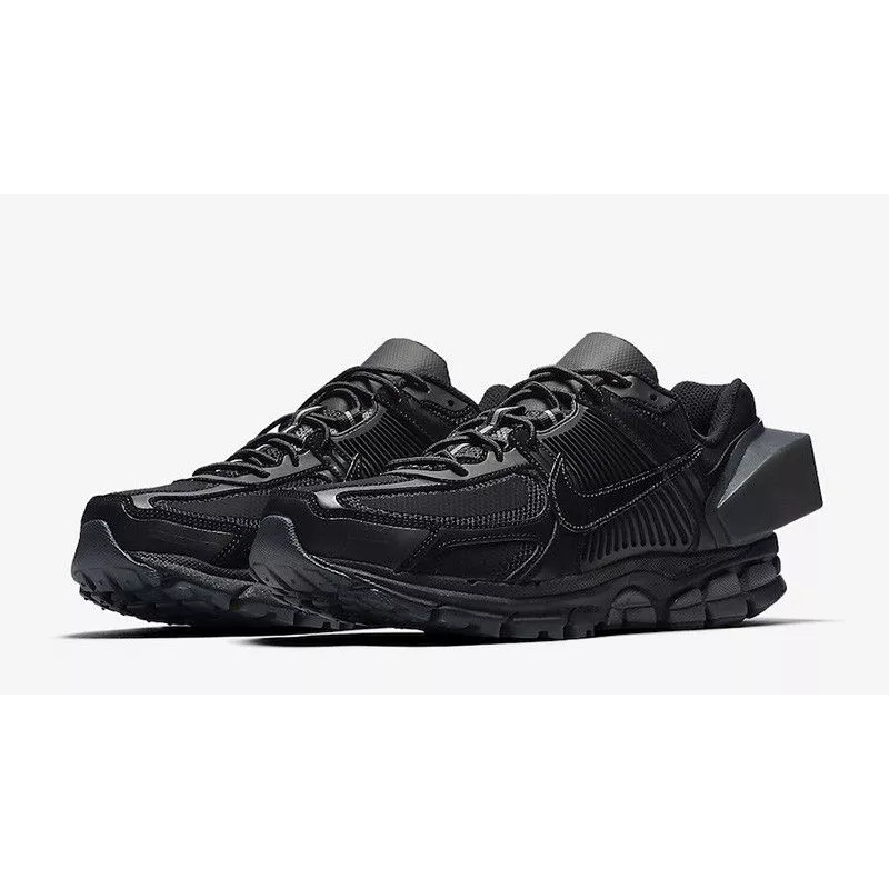 Baskets Nike Zoom Vomero 5 - Noir