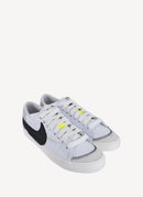 Nike - Baskets Blazer Low '77 Jumbo - White White Sail Black - Homme