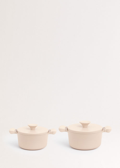 Pot Studio - 2 Cast Aluminum Cassers & Bakelite Handle - Sand