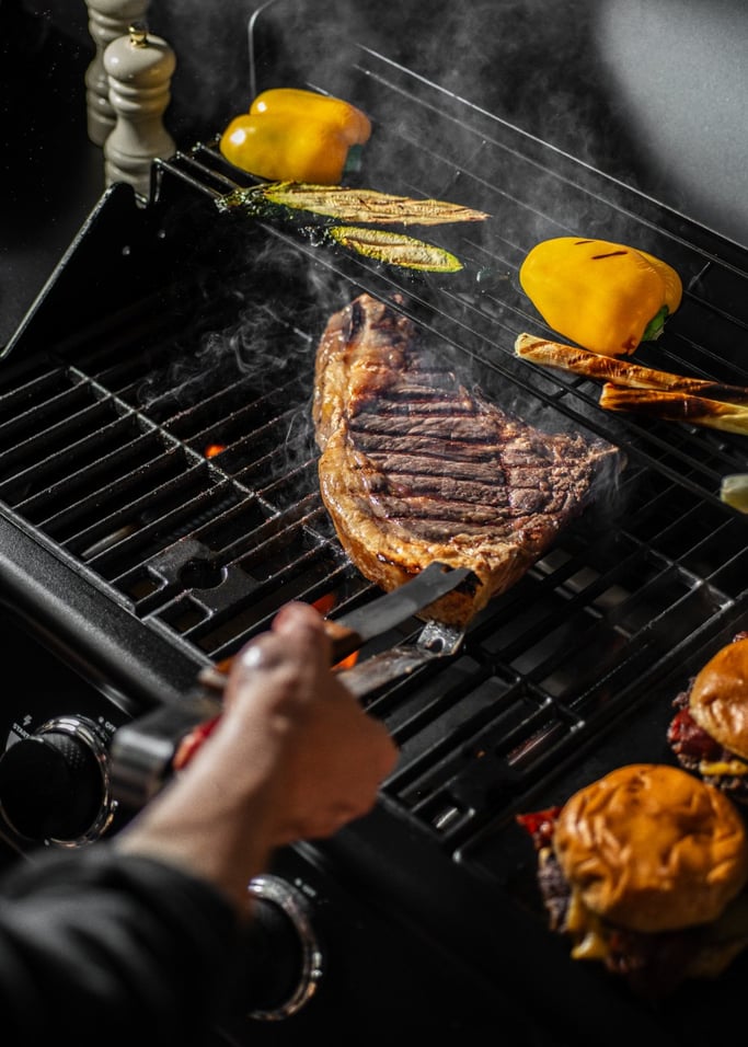 BBQ Gas Burner Pro - Gas Barbecue With Side Burner & Side Table - Black