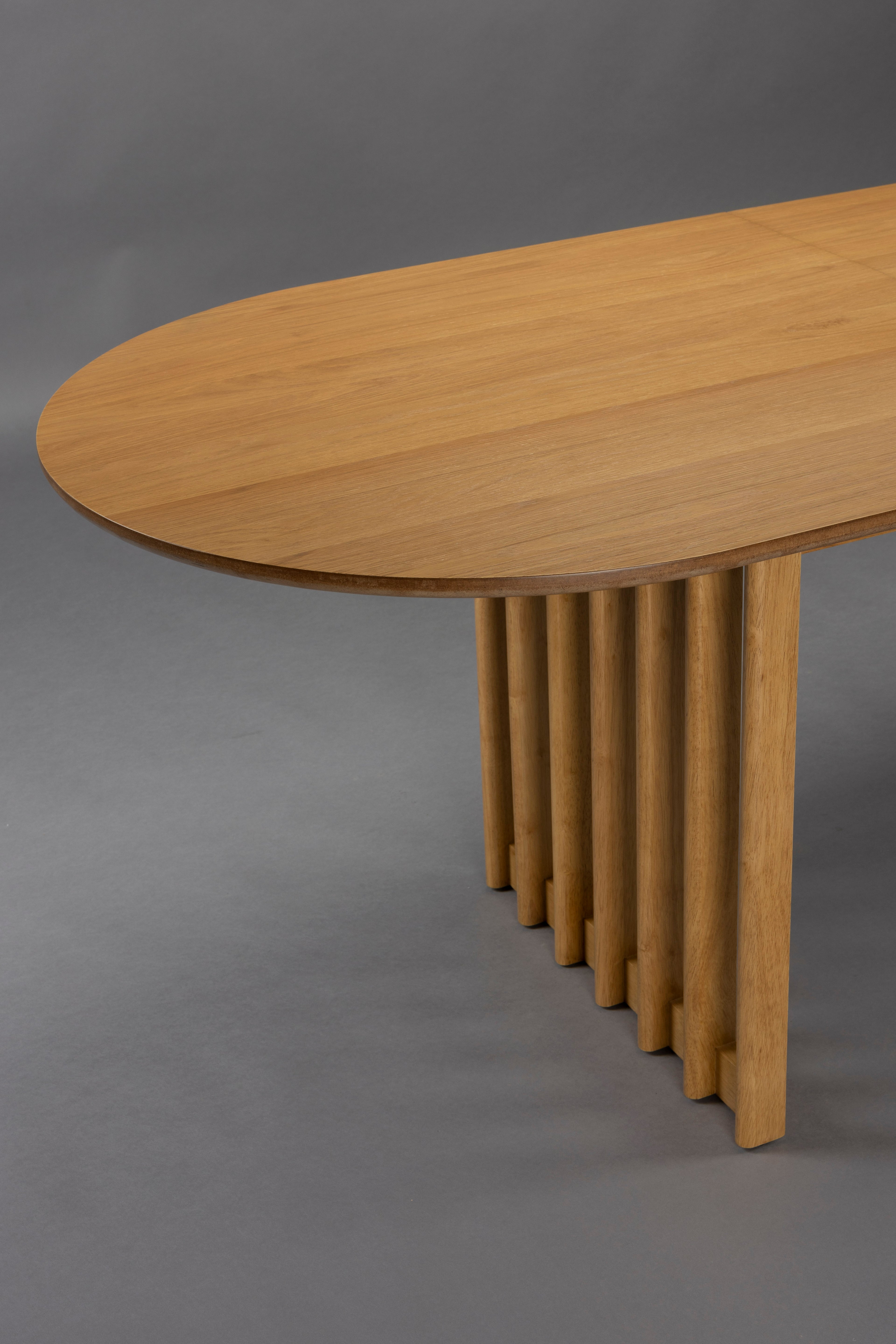 Barlet 200/ - Dining Room Table - Wood - Oak/Brown