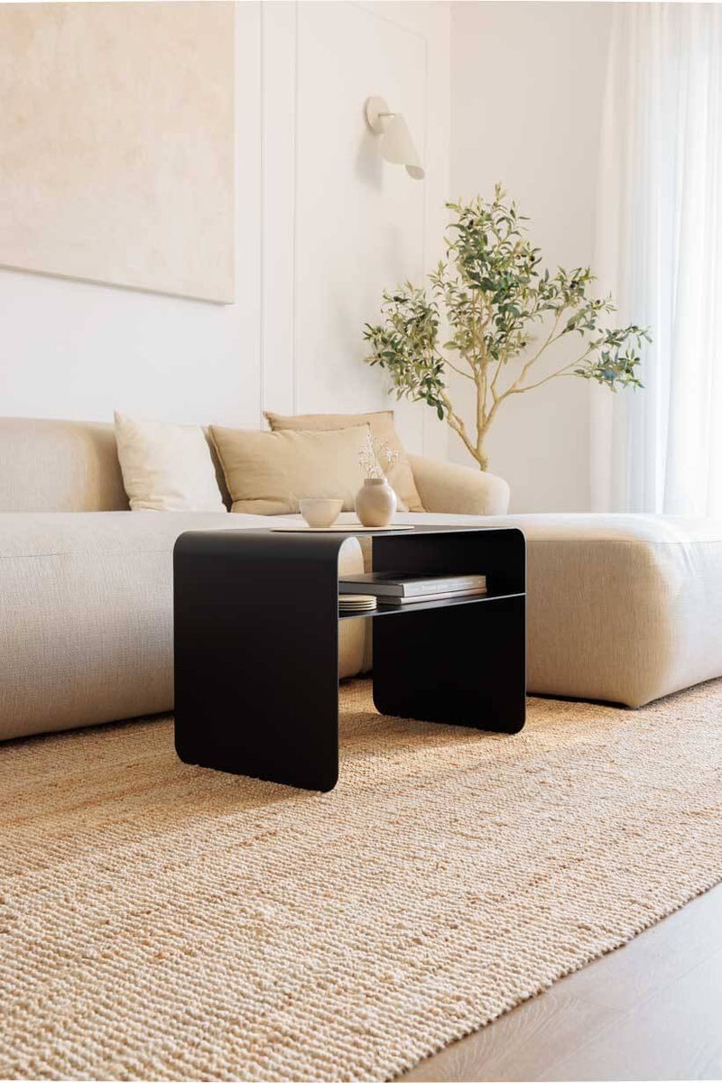 Descripción de COSMO con metal con recubrimiento en polvo en muebles modernos para sofás