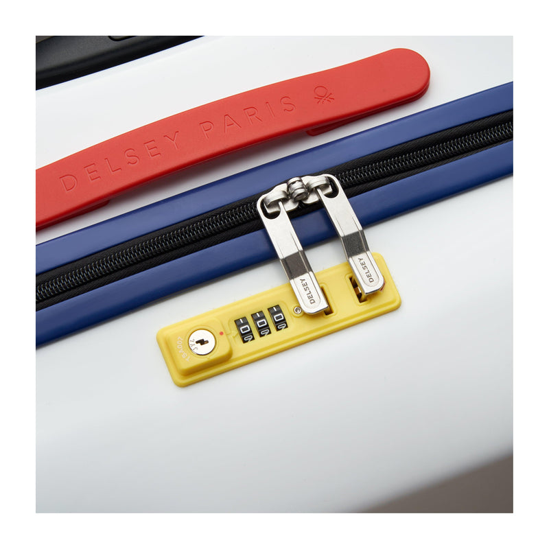 United Medium-Length Suitcase - White