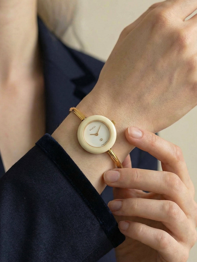 Bezel Women's Beige Quartz Watch