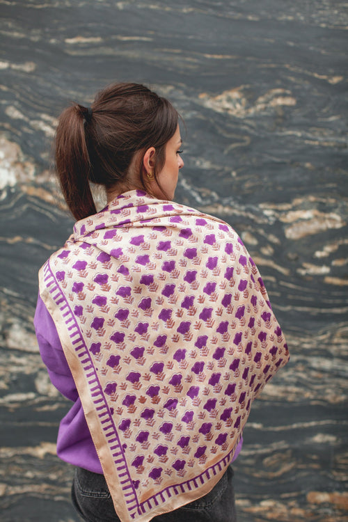 Big Foulard En Soie Latika "Poppy" - Crème