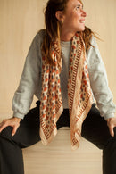 Big Foulard En Soie Latika "Poppy" - Nude