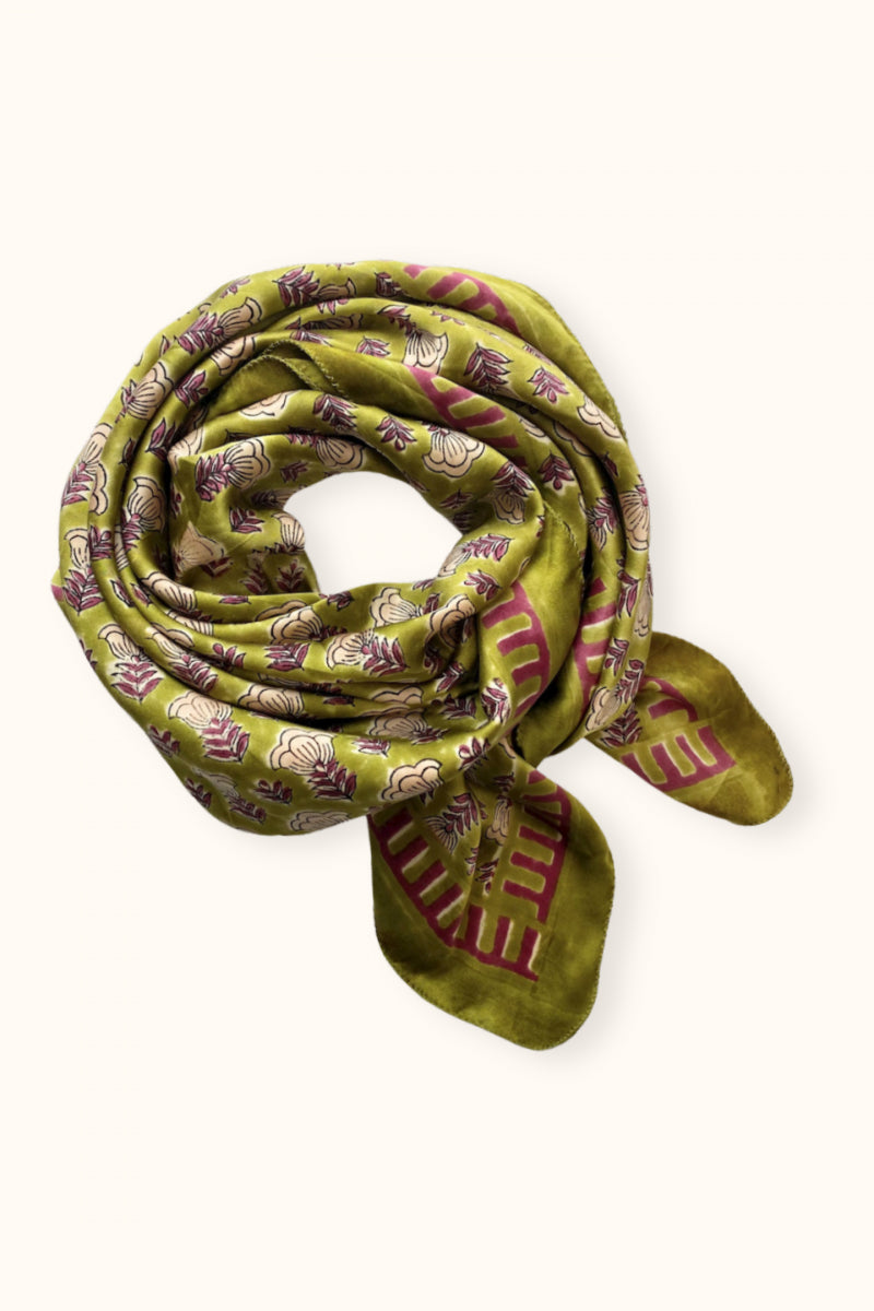 Big Foulard En Soie Latika "Poppy" - Olive