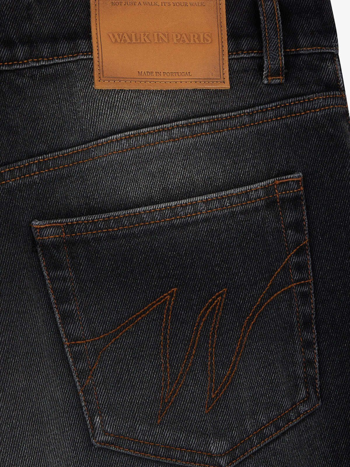 Le Pantalon Baggy En Denim Noir Délavé
