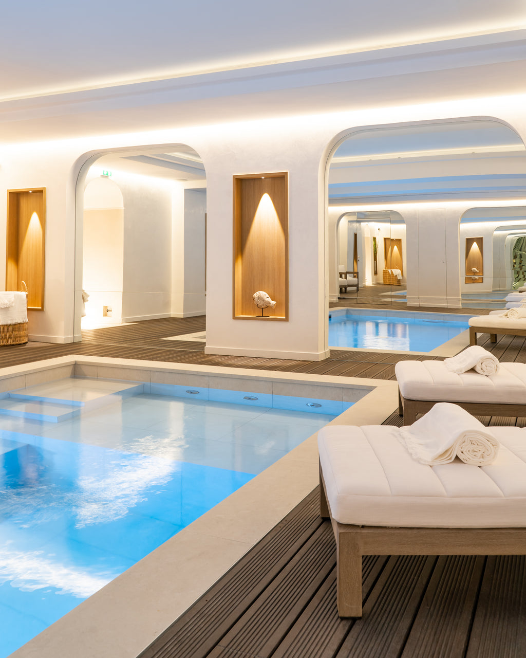 Spa Black Door Paris 8 - Massage Au Choix 1H et Accès Au Spa 1H (1 Personne)