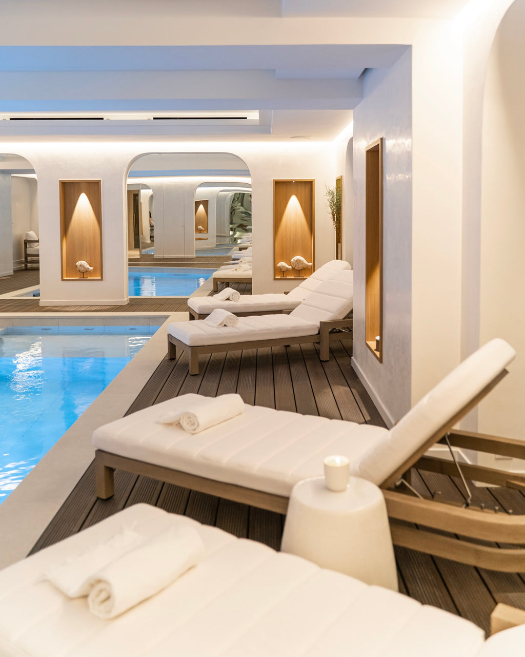 Spa Black Door Paris 8 - Soin Visage Radieux Bioeffect et Accès Au Spa 1H (1 Personne)