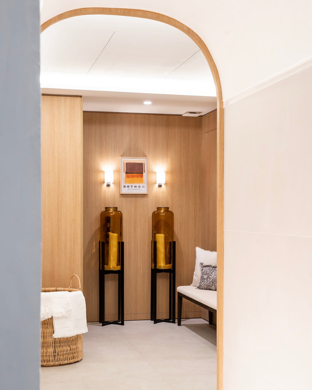 Spa Black Door Paris 8 - Soin Visage Radieux Bioeffect et Accès Au Spa 1H (1 Personne)