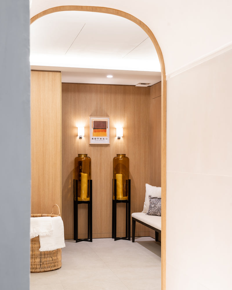 SPA Black Door Paris 8 - Rituel Glow & Relax 3h - Massage Signature Black Door 1h + Soin Du Visage Eyglo Bioeffect 1h + Accès Spa 1h - 1 personne