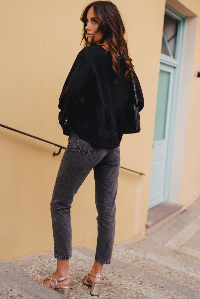 Amy Lin Viscose Noir Blouse