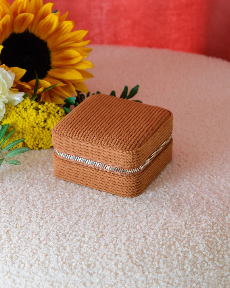 Boîte À Bijoux De Voyage Corinne En Velours Côtelé