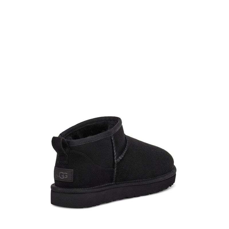Boots Classic Ultra Mini - Negro