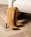 s/files/1/0898/2354/3633/files/bottes-tamara-lune.jpg_v_52429043588120-2_fa05a25a-85ae-47c6-92bd-ed5db43dabcb.jpg?v=1745520872