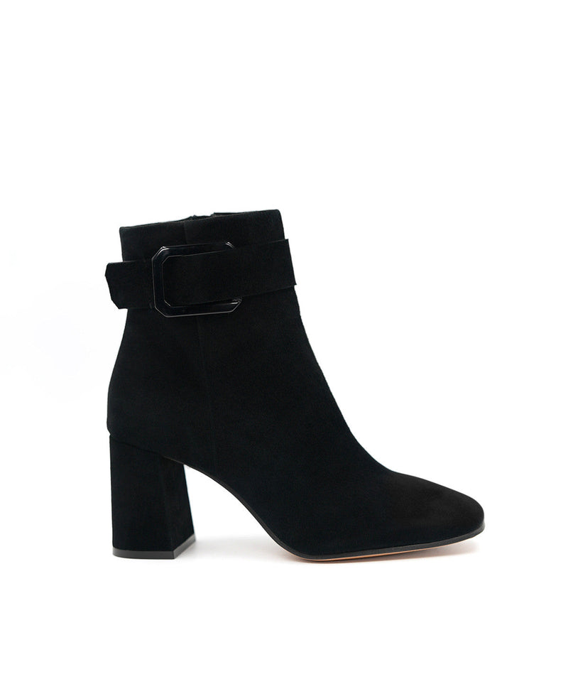 s/files/1/0898/2354/3633/files/bottines-sandra-noir.jpg_v_568527216385-1_43768a7b-f1c0-4850-bcba-d27fb32a56ed.jpg?v=1745543639