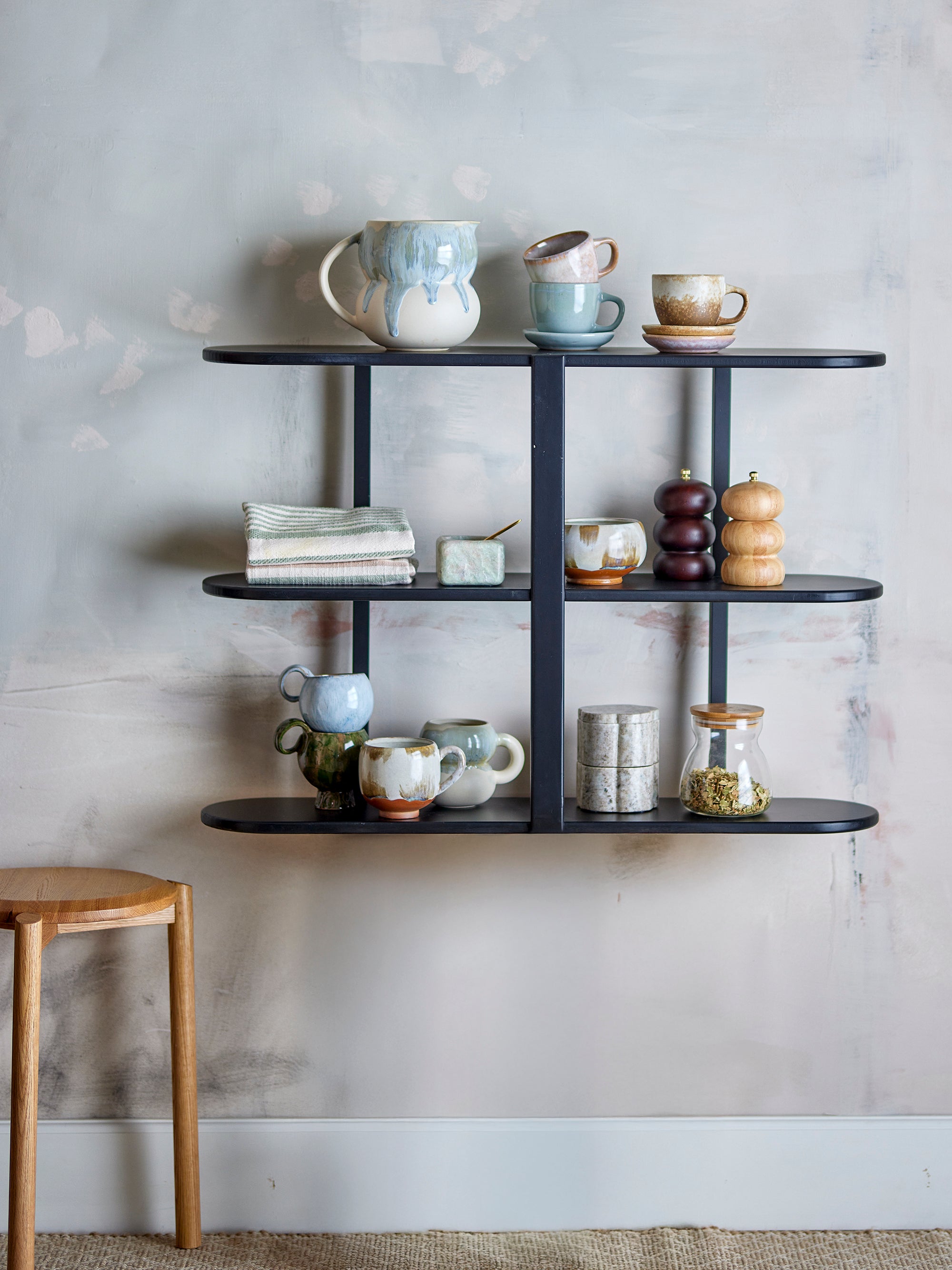 Vicente - Shelf - Black - Mdf