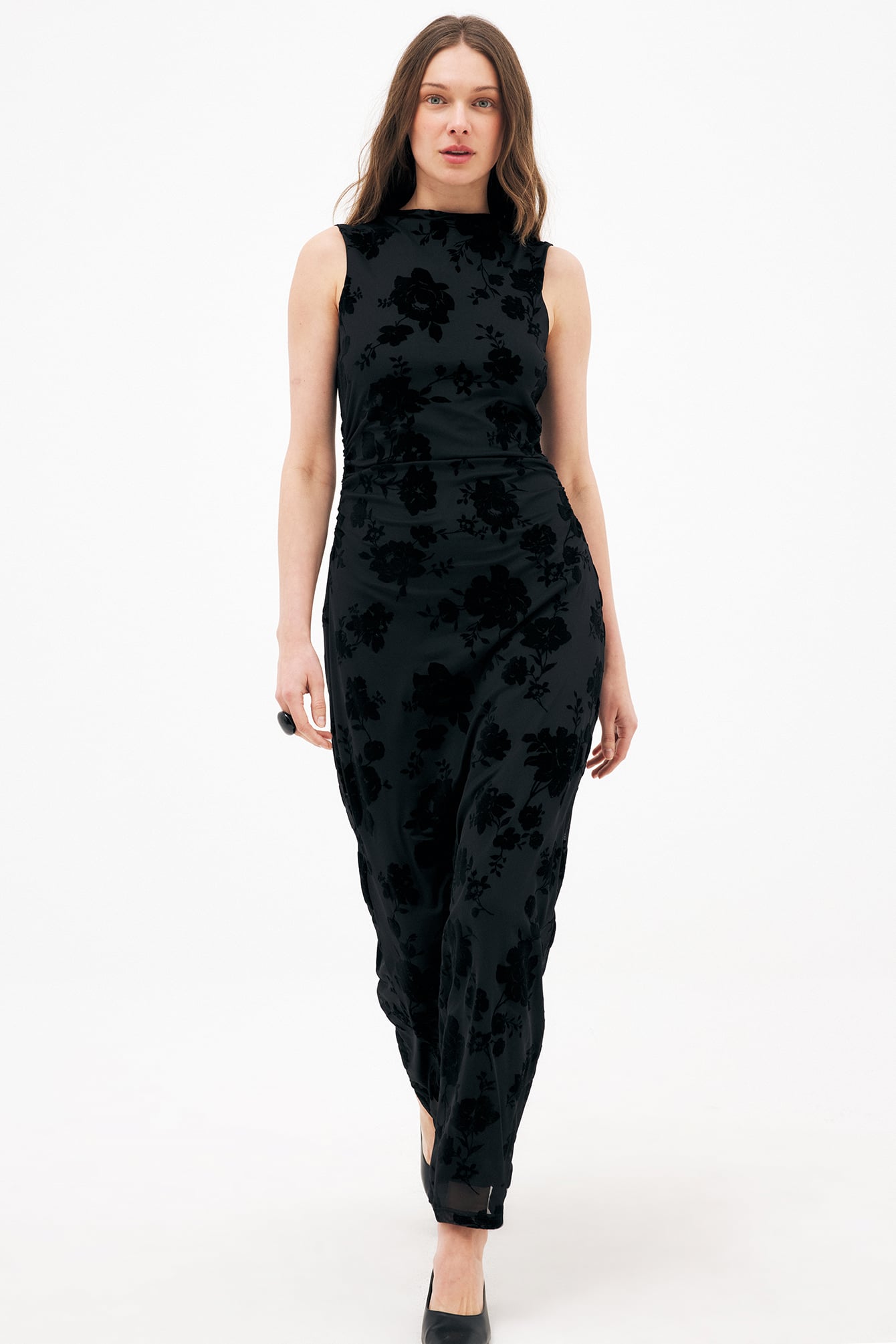 Vestido Largo de Cuello Chimenea Burn Out Negro