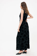 Vestido Largo de Cuello Chimenea Burn Out Negro