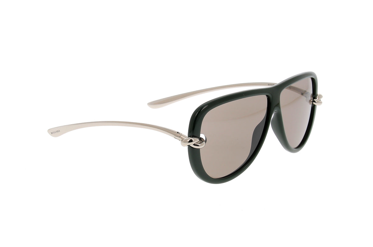 Luxury Eyewear – Zonnebrillen - Bottega Veneta, groene zonnebril met getinte glazen en zilverkleurige veren