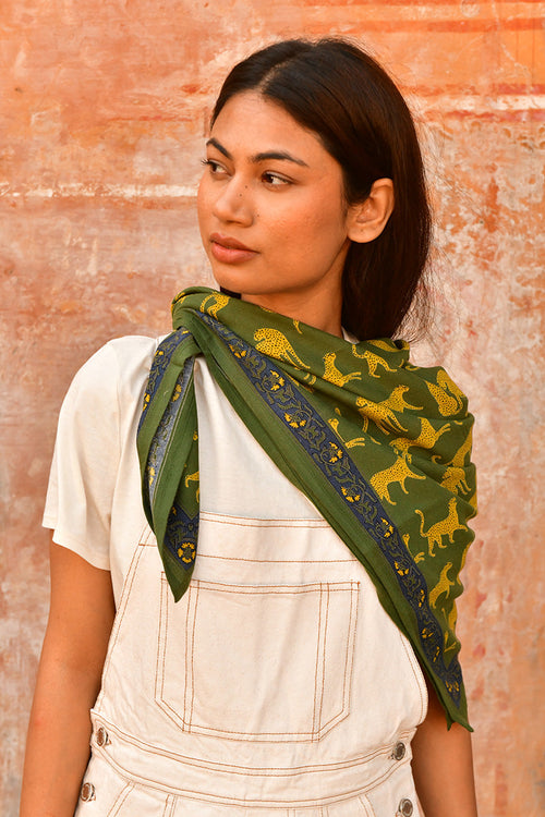 Large Fawn Scarf - Green