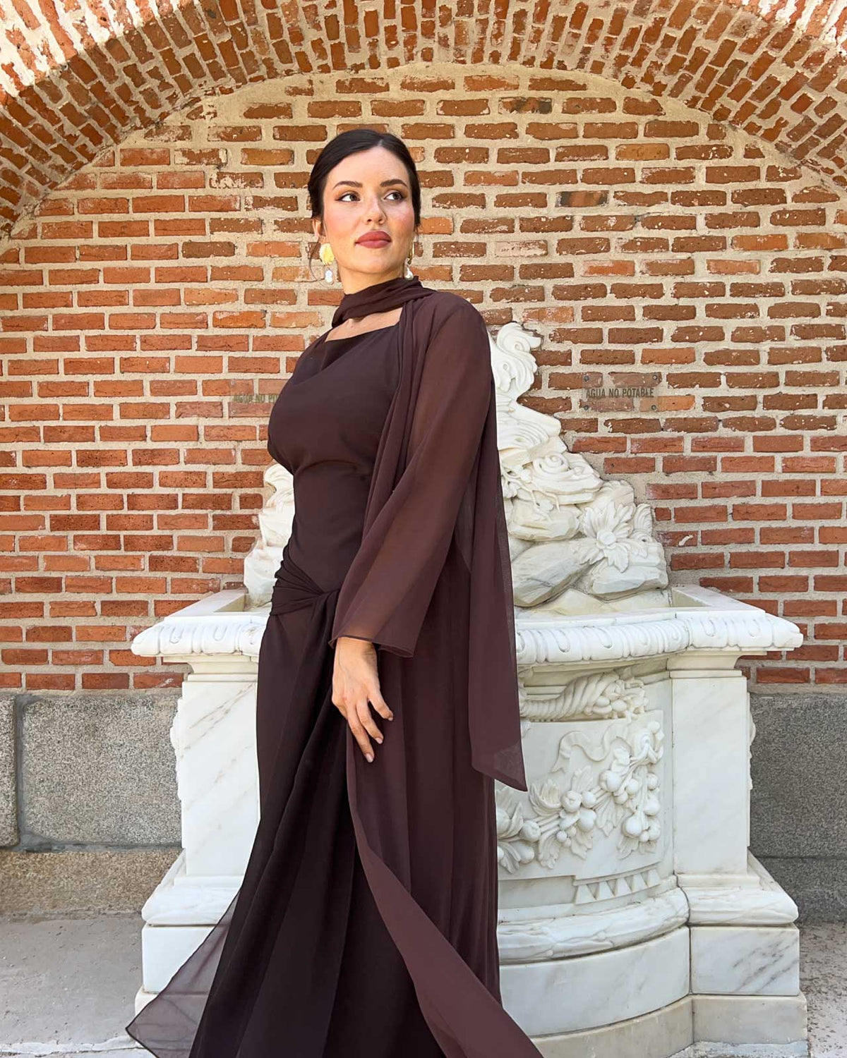 Perseo Brown Cape