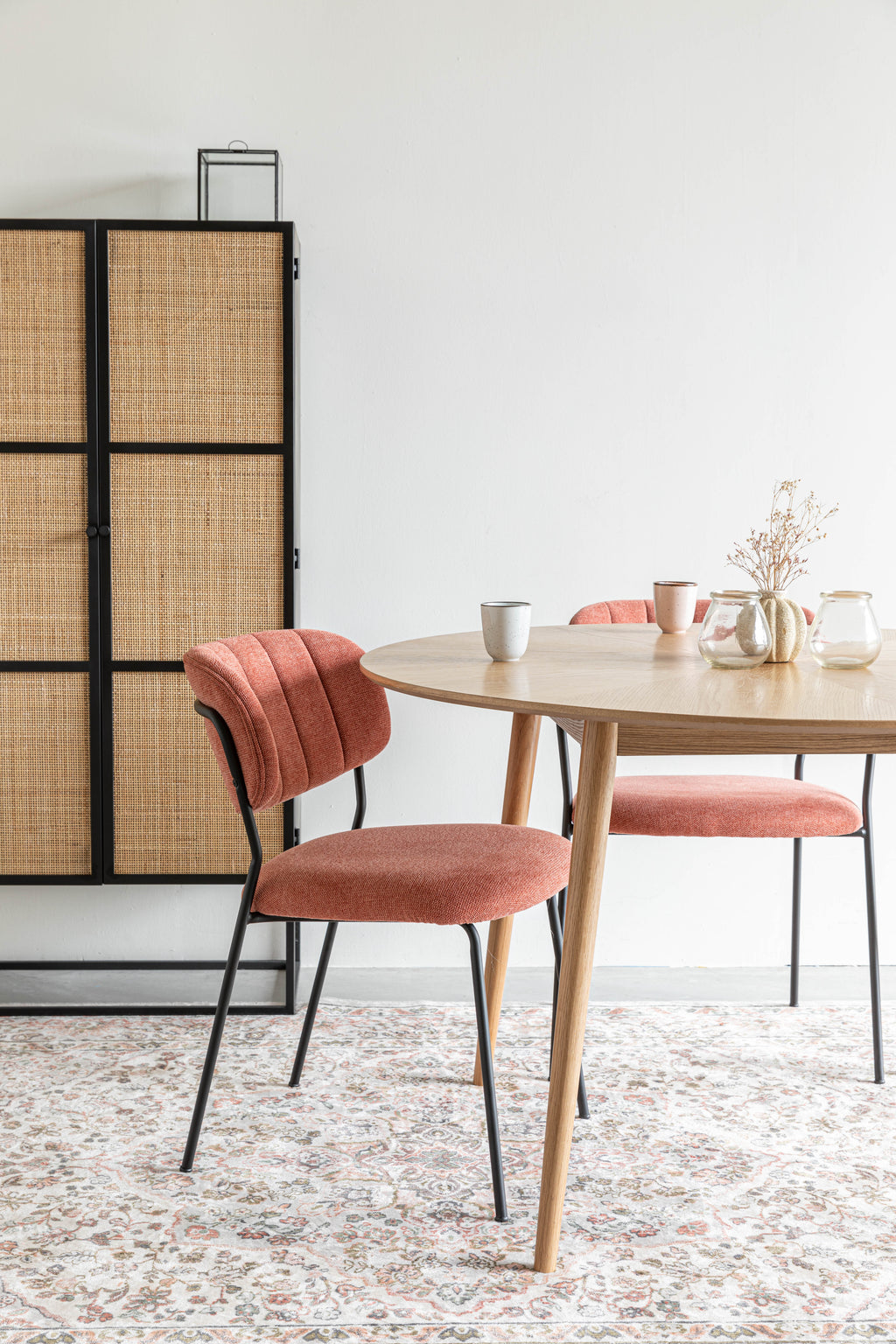 Jolien - Dining Chair - Upholstered - Black/Pink