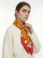 Pañuelo Chanel Vintage Cadenas y Perlas
