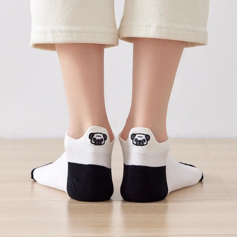 Chaussettes en coton pug à languette chien pour femme | Chaussettes confortables et élégantes | Idéales pour le quotidien ou les occasions spéciales | Disponibles en plusieurs couleurs 