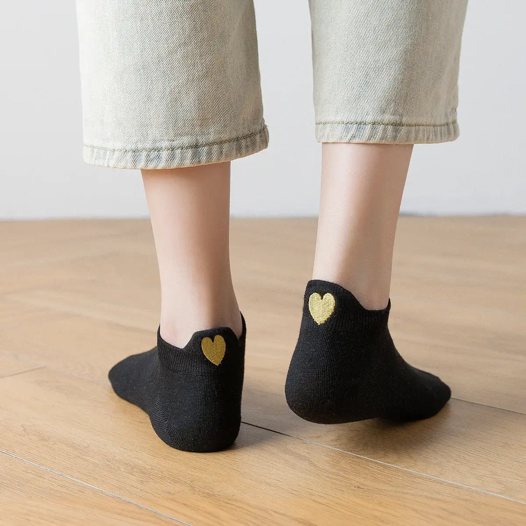 Chaussettes noire en coton à languette cœur doré pour femme 