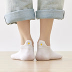 Chaussettes blanches en coton à languette fleur pour femme | Chaussettes douces et respirantes | Fabriquées à partir de matériaux de haute qualité | Un cadeau parfait pour les femmes de tous âges