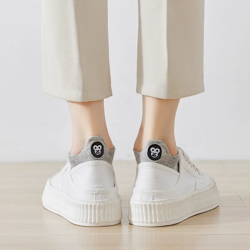 Chaussettes grises singe en coton à languette jungle pour femme | Chaussettes confortables et élégantes | Idéales pour le quotidien ou les occasions spéciales | Disponibles en plusieurs tailles couleurs