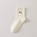 Chaussette femme crème vendue à l’unité avec broderie chien ou chat. Maille douce, bord roulotté et taille unique 35-41. Confort et fantaisie garantis.