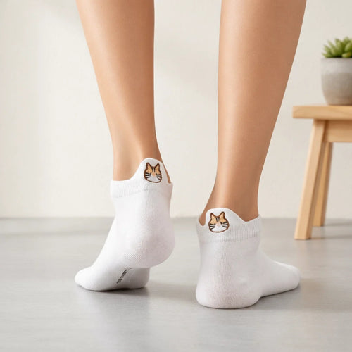 Chaussettes blanches en coton à languette chat pour femme | Chaussettes confortables et élégantes | Idéales pour le quotidien ou les occasions spéciales | Disponibles en plusieurs couleurs et tailles