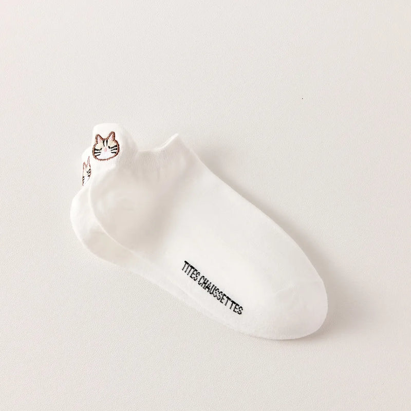 Chaussettes blanches en coton à languette chat pour femme | Chaussettes confortables et élégantes | Idéales pour le quotidien ou les occasions spéciales | Disponibles en plusieurs couleurs et tailles