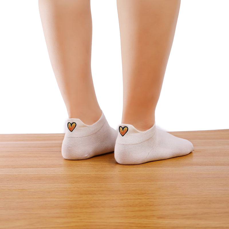 chaussette coeur flamme vue sur le côté