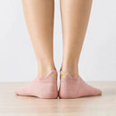 Chaussettes languette, motif couronne brodé au fil doré sur la languette, disponible en noir, rose, bleu, beige et blanc