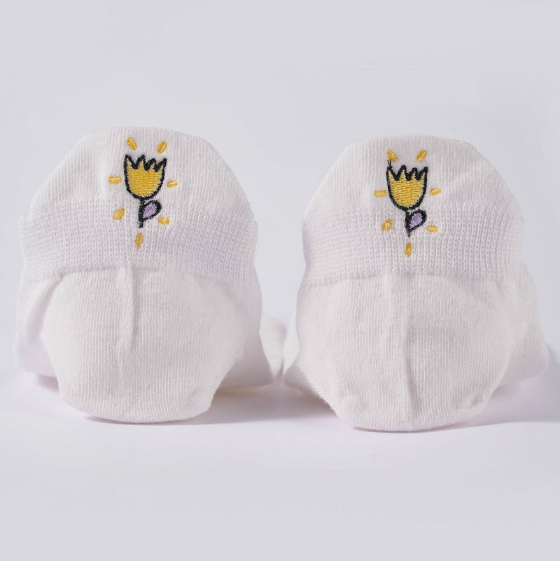 Chaussettes basses femme à languette avec broderie fleur, cœur, tulipe ou soleil. Maintien parfait. Taille 35-41. Douces, gaies et confortables.