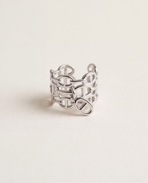 Olia ring